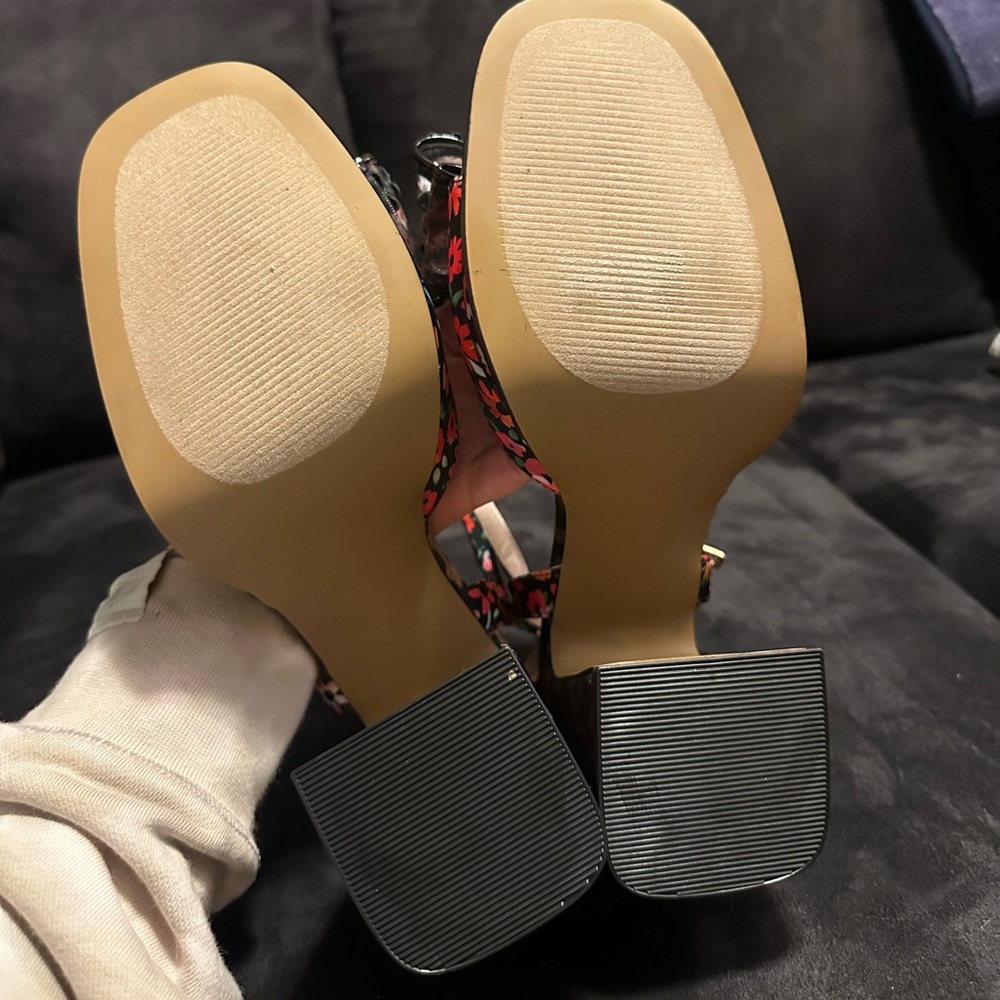 Betsey Johnson Lilie Heels - Picture 3 of 8